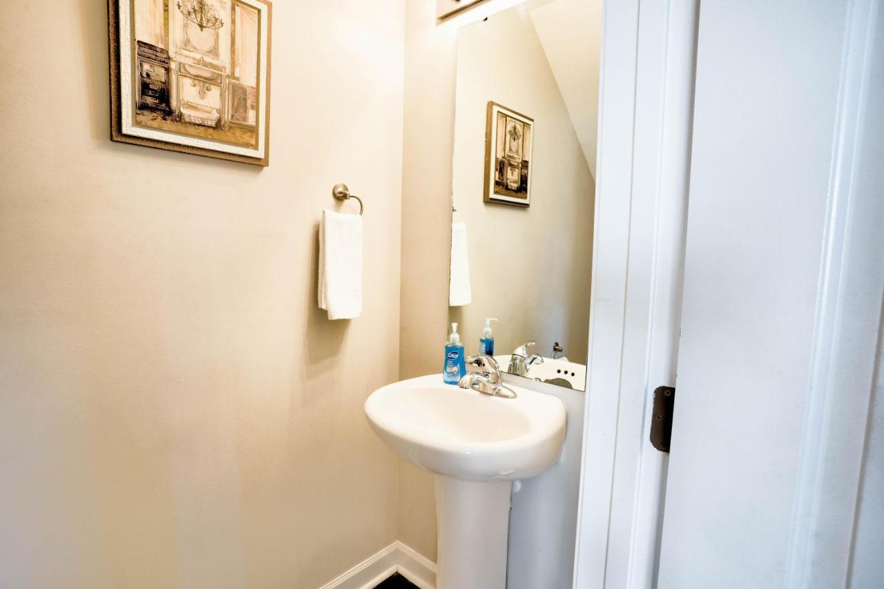 Kannapolis Elegant Townhouse - Pet Friendly Buitenkant foto