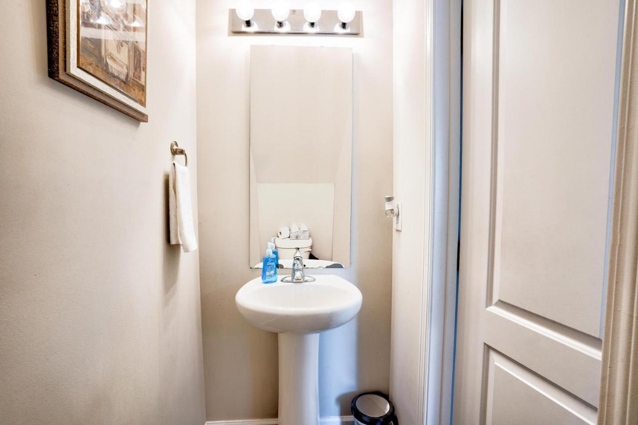 Kannapolis Elegant Townhouse - Pet Friendly Buitenkant foto